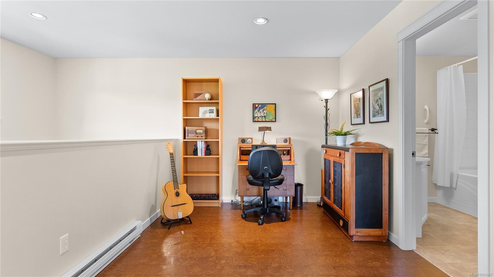 









1075


Primrose

Rd,
Saanich,




BC
V8Z 4S6

