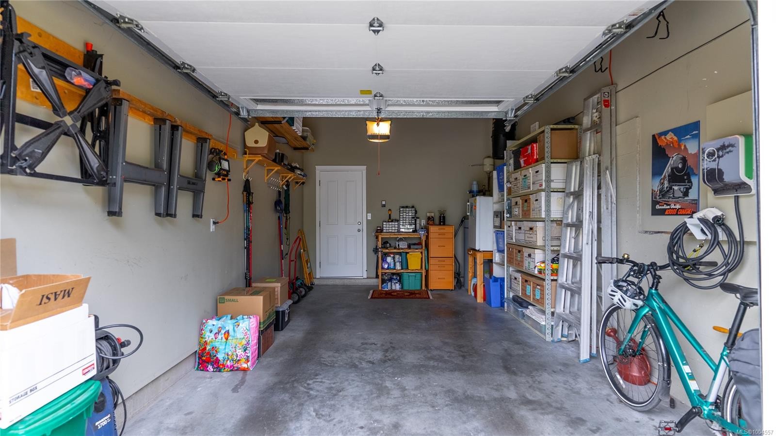 









1075


Primrose

Rd,
Saanich,




BC
V8Z 4S6

