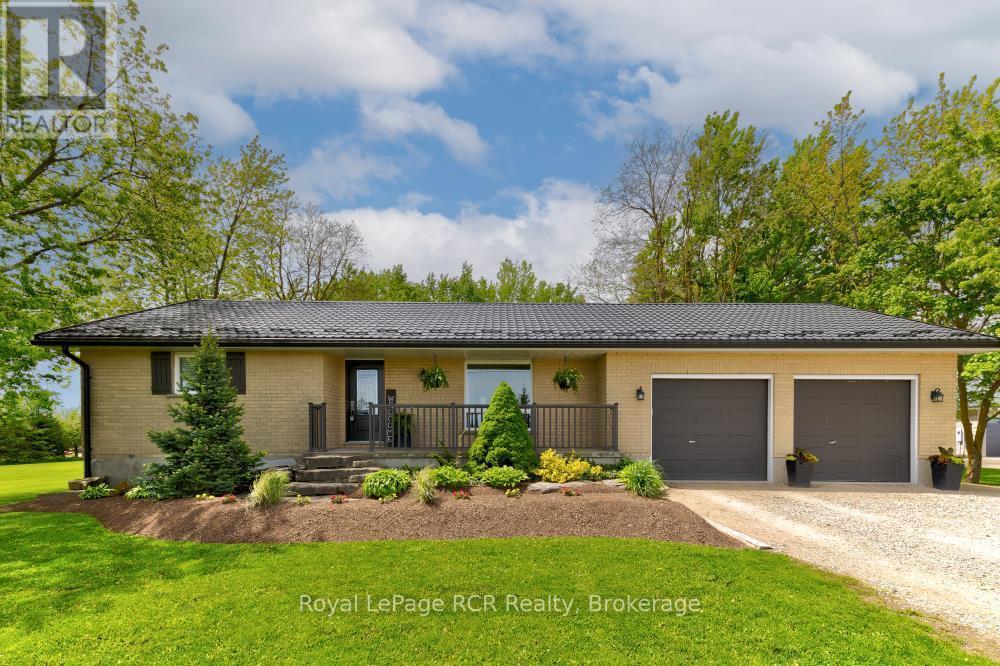 












8008 WELLINGTON ROAD 7

,
Mapleton,




Ontario
N0G2K0

