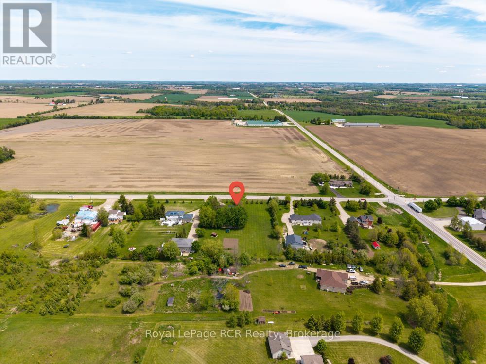 












8008 WELLINGTON ROAD 7

,
Mapleton,




Ontario
N0G2K0

