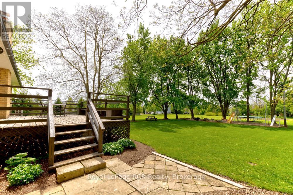 












8008 WELLINGTON ROAD 7

,
Mapleton,




Ontario
N0G2K0

