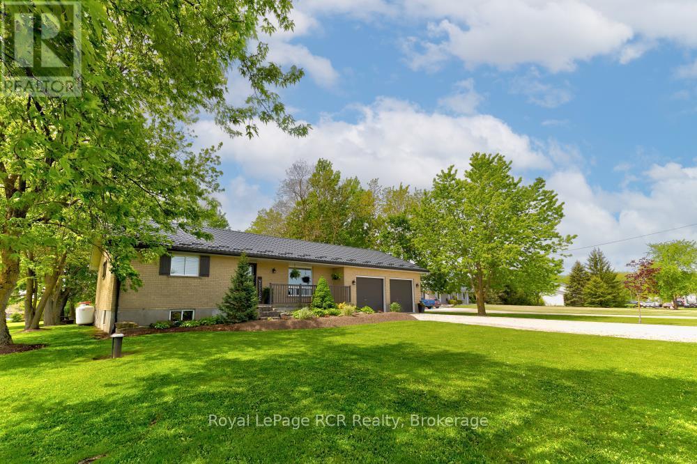 












8008 WELLINGTON ROAD 7

,
Mapleton,




Ontario
N0G2K0

