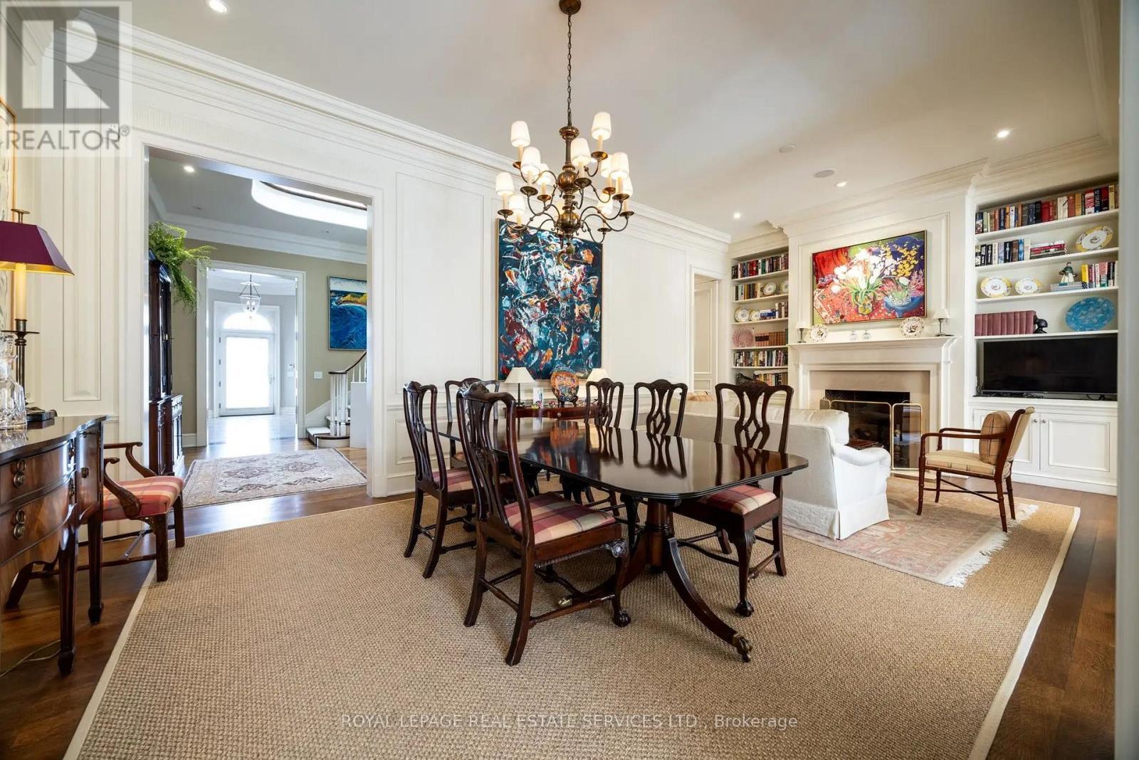 












27 HEATH STREET W

,
Toronto,




Ontario
M4V1T2

