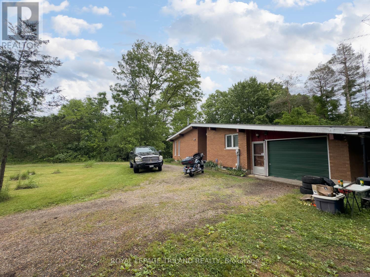












23171 TALBOT LINE

,
West Elgin,




Ontario
N0L2C0

