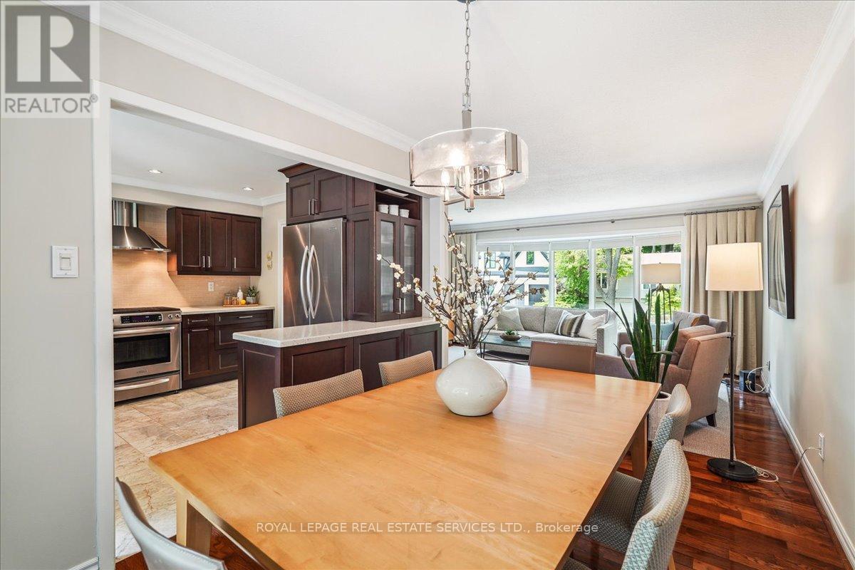 












2250 DUNEDIN ROAD

,
Oakville,




Ontario
L6J5V5

