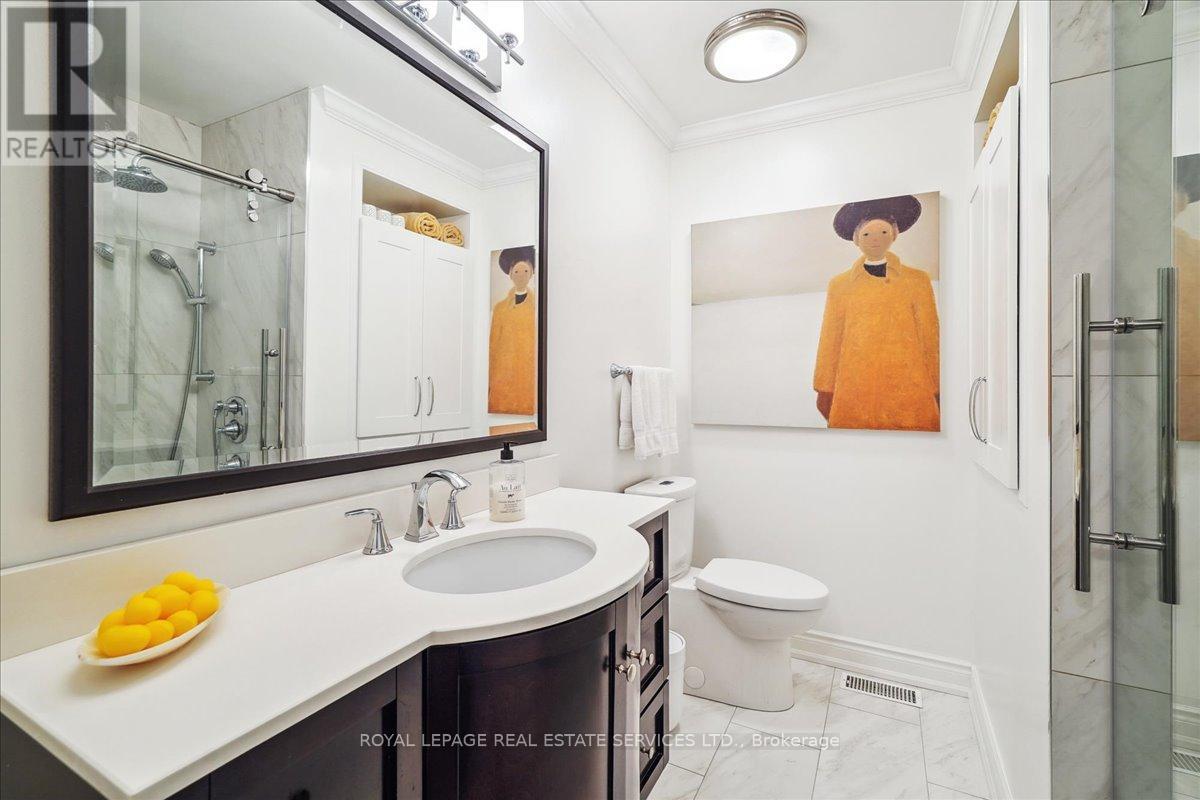 












2250 DUNEDIN ROAD

,
Oakville,




Ontario
L6J5V5

