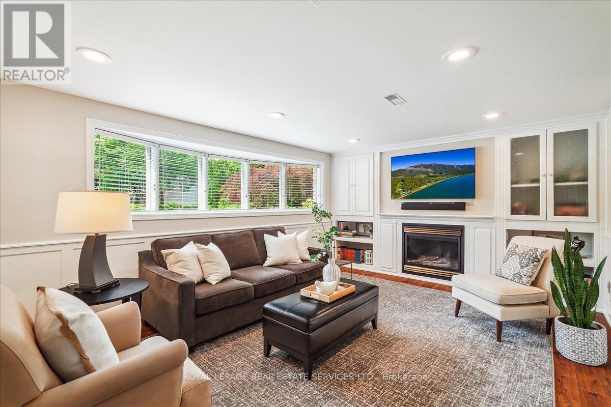 












2250 DUNEDIN ROAD

,
Oakville,




Ontario
L6J5V5

