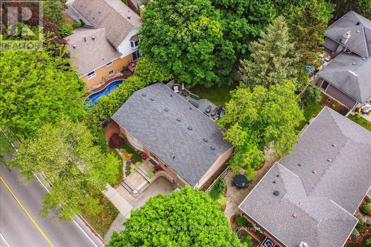 












2250 DUNEDIN ROAD

,
Oakville,




Ontario
L6J5V5

