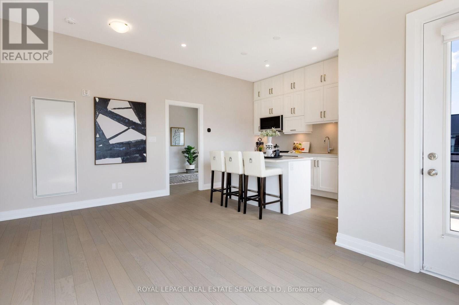 












503 - 3285 CARDING MILL TRAIL

,
Oakville,




Ontario
L6M5P8

