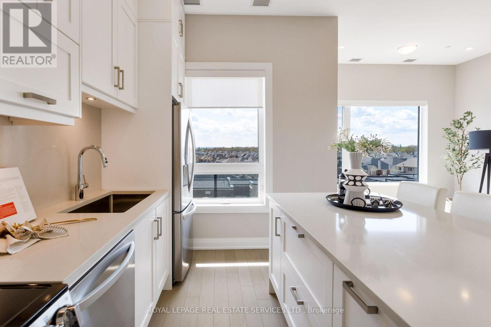 












503 - 3285 CARDING MILL TRAIL

,
Oakville,




Ontario
L6M5P8

