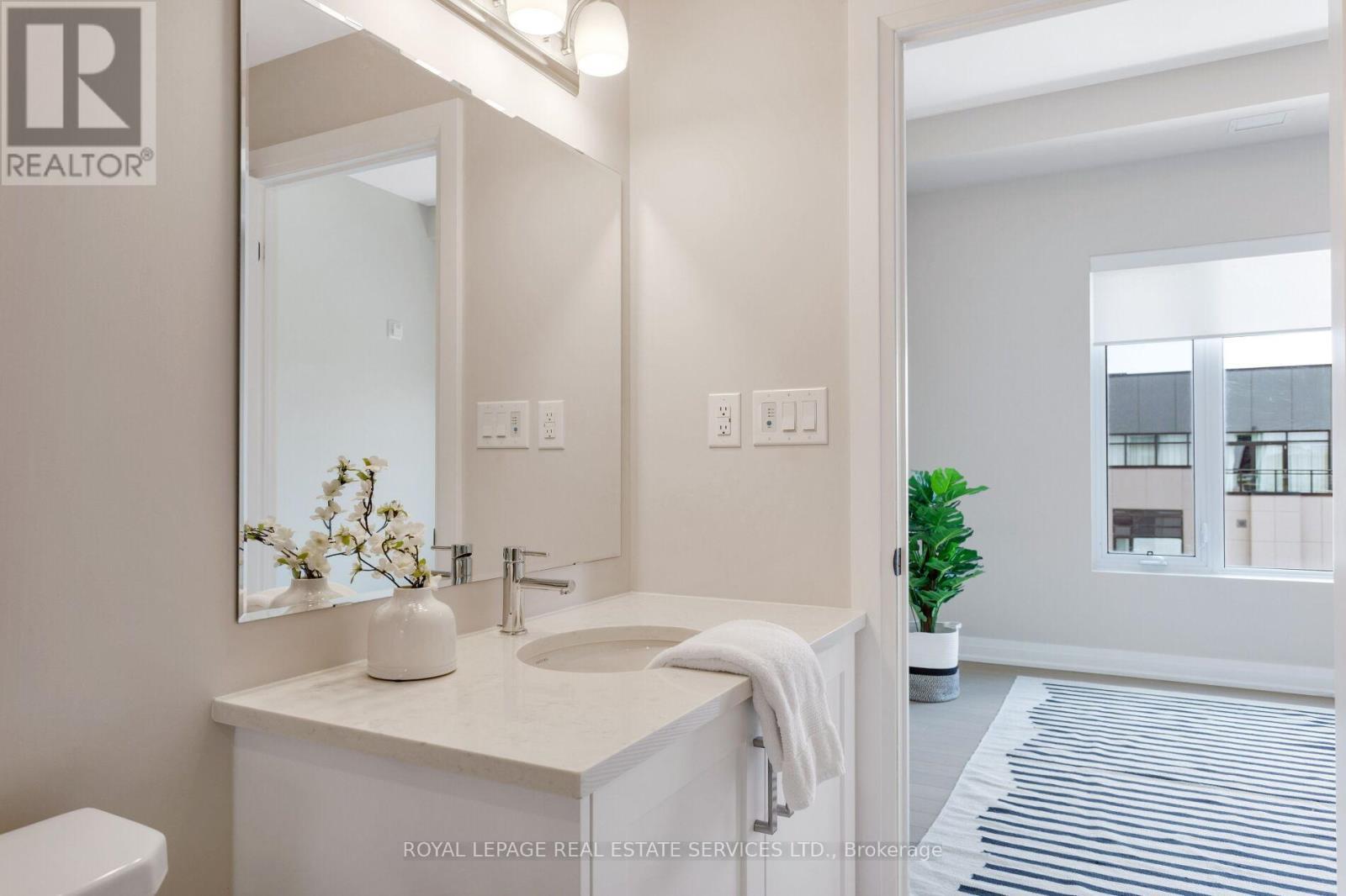 












503 - 3285 CARDING MILL TRAIL

,
Oakville,




Ontario
L6M5P8


