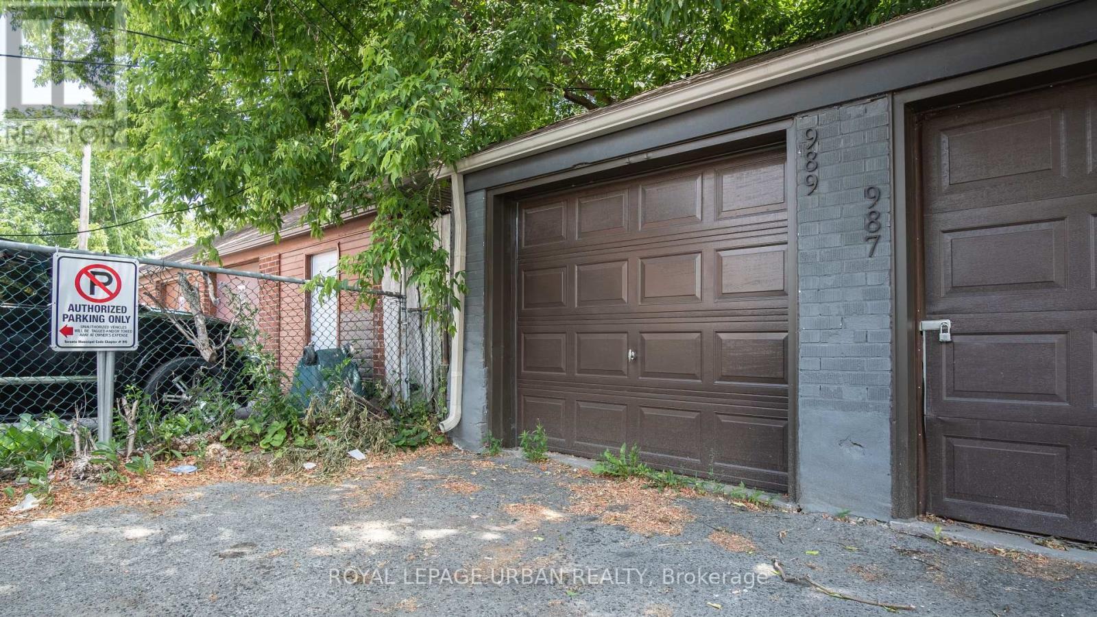 












REAR - 989 O'CONNOR DRIVE

,
Toronto,




Ontario
M4B2T1

