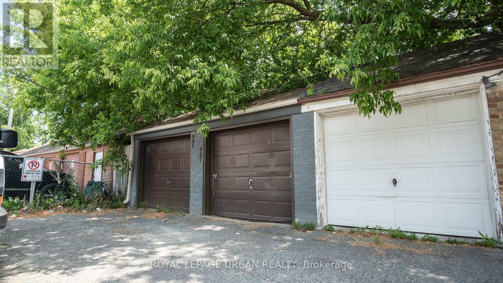 












REAR - 989 O'CONNOR DRIVE

,
Toronto,




Ontario
M4B2T1

