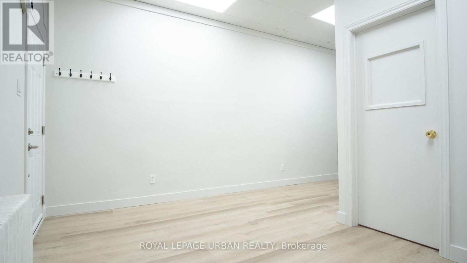 












REAR - 989 O'CONNOR DRIVE

,
Toronto,




Ontario
M4B2T1

