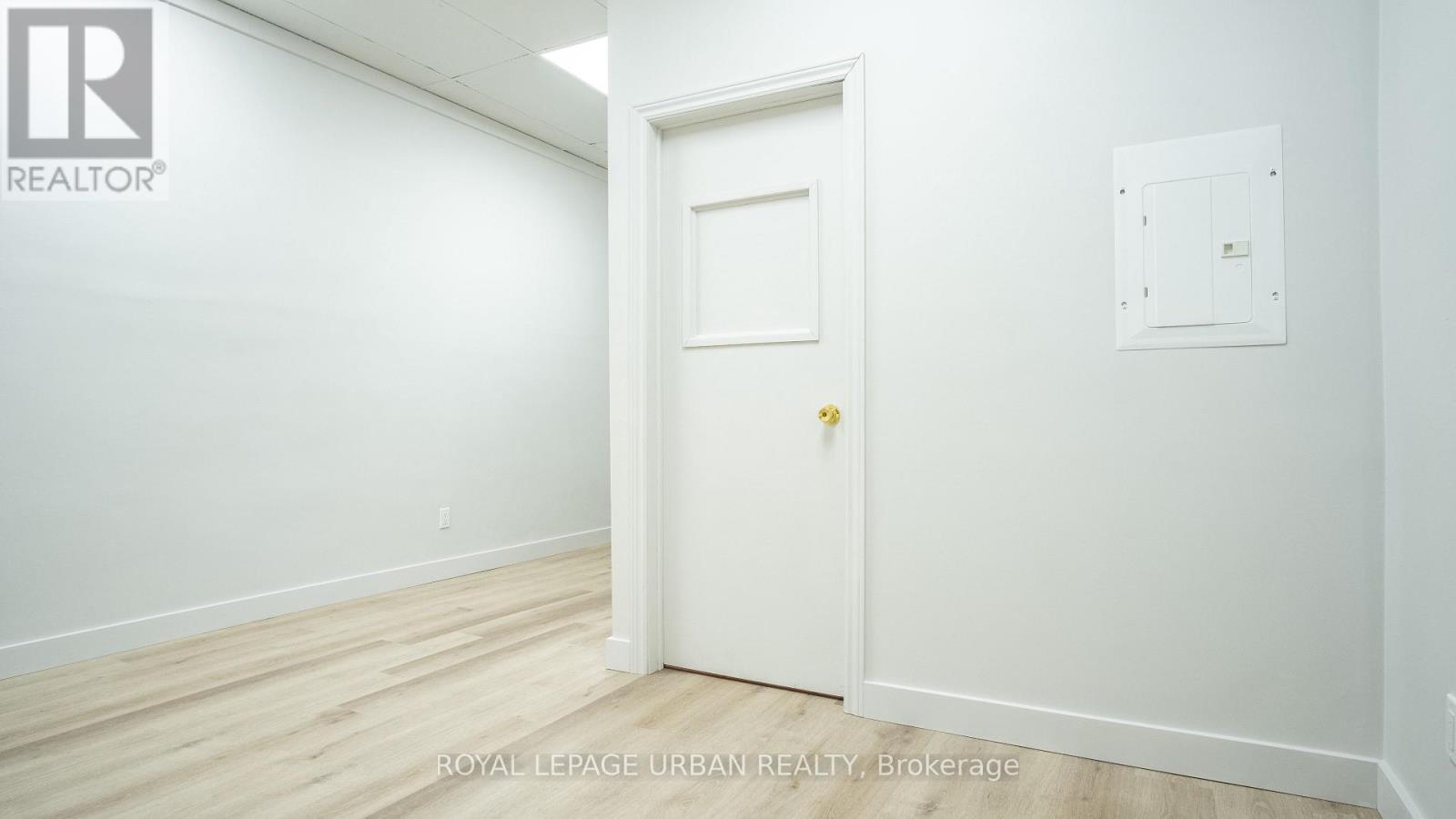 












REAR - 989 O'CONNOR DRIVE

,
Toronto,




Ontario
M4B2T1

