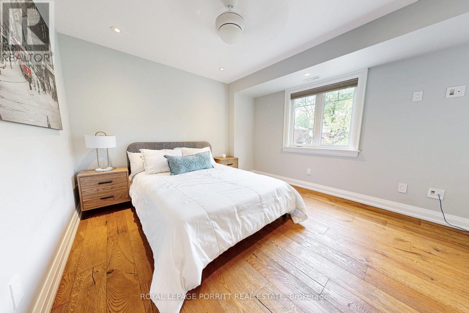 












10 THIRTY FIRST STREET

,
Toronto,




Ontario
M8W3E8

