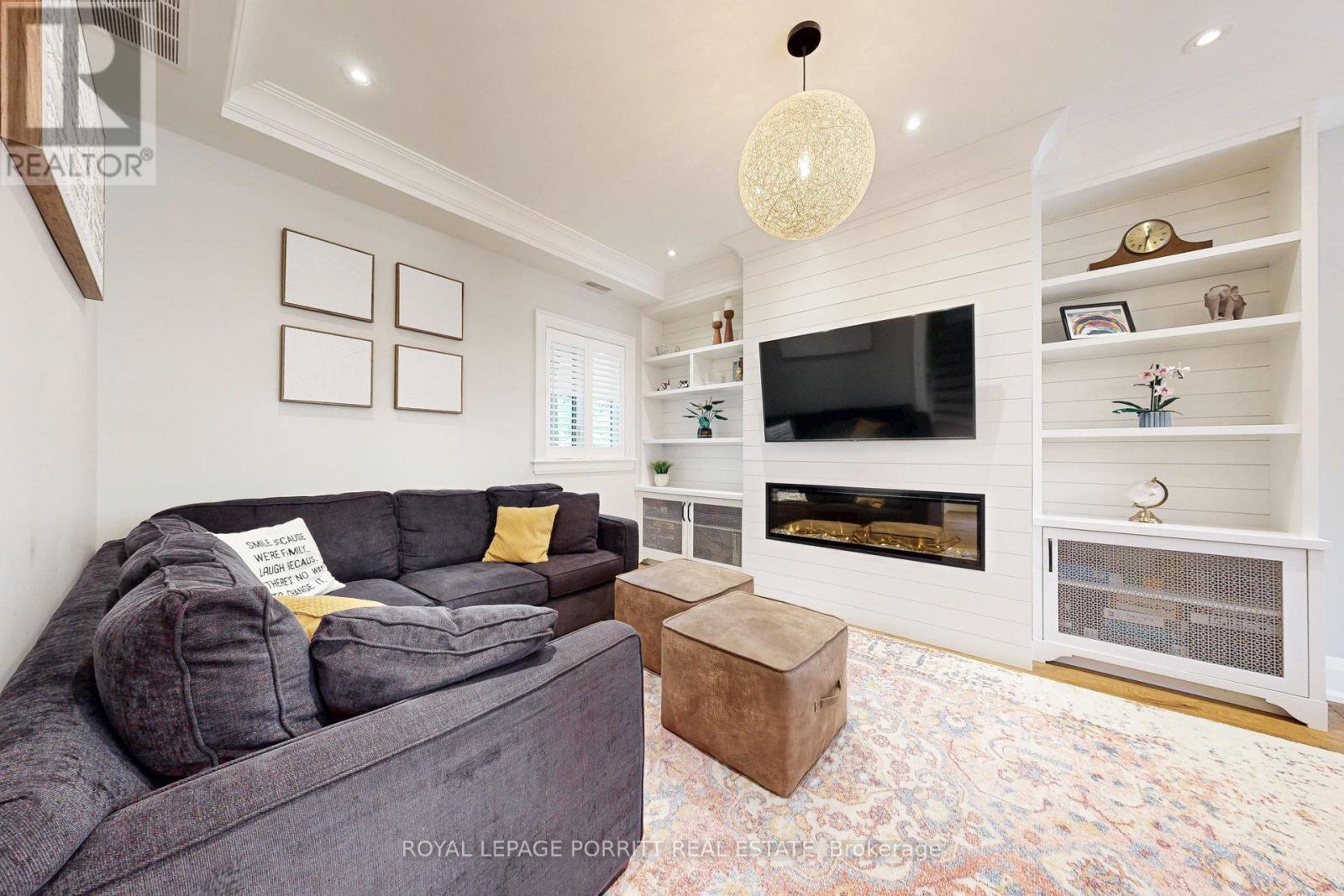 












10 THIRTY FIRST STREET

,
Toronto,




Ontario
M8W3E8

