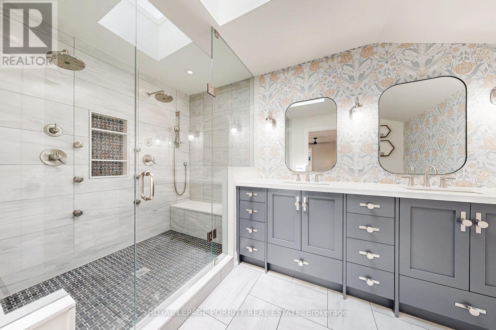 












10 THIRTY FIRST STREET

,
Toronto,




Ontario
M8W3E8

