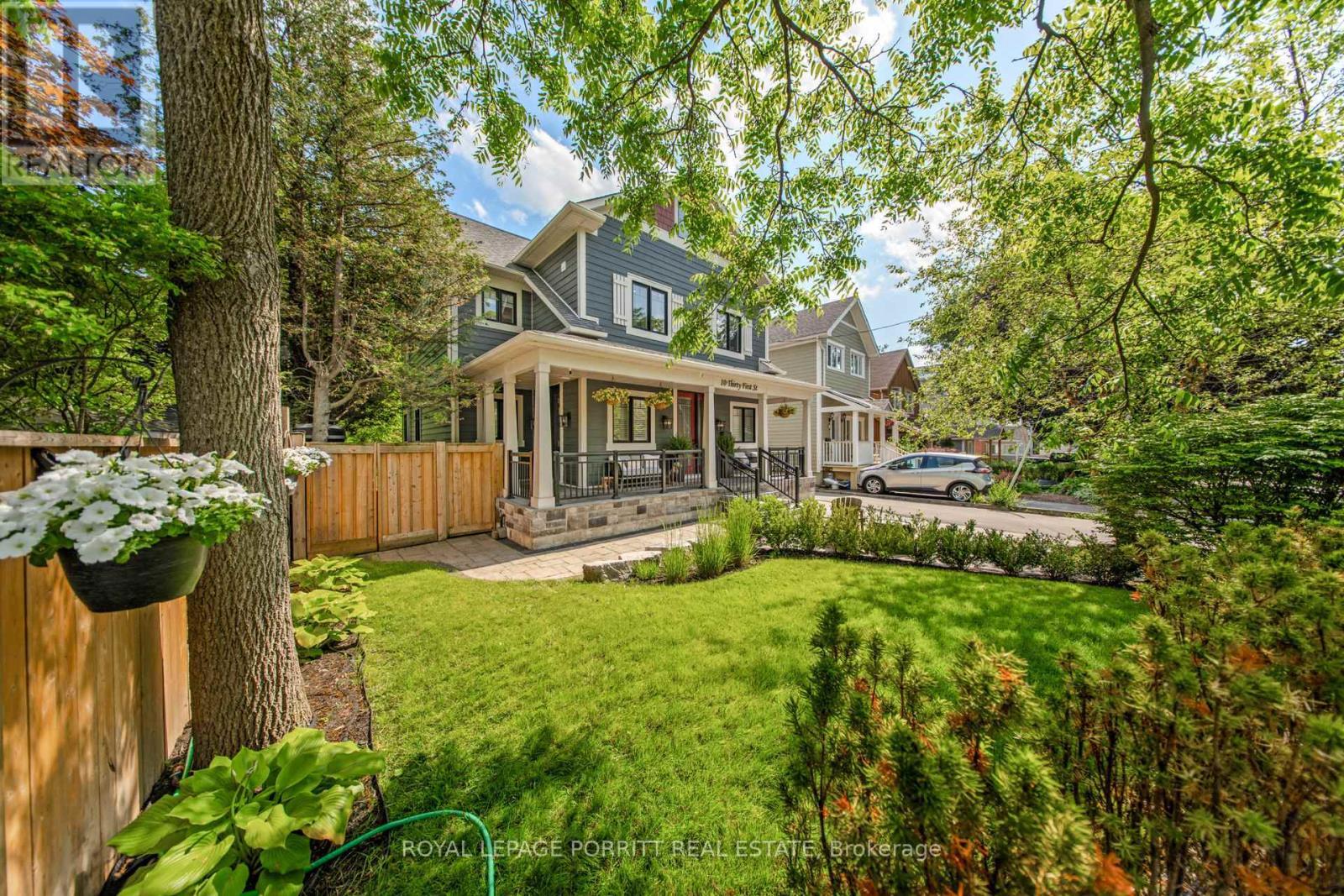 












10 THIRTY FIRST STREET

,
Toronto,




Ontario
M8W3E8

