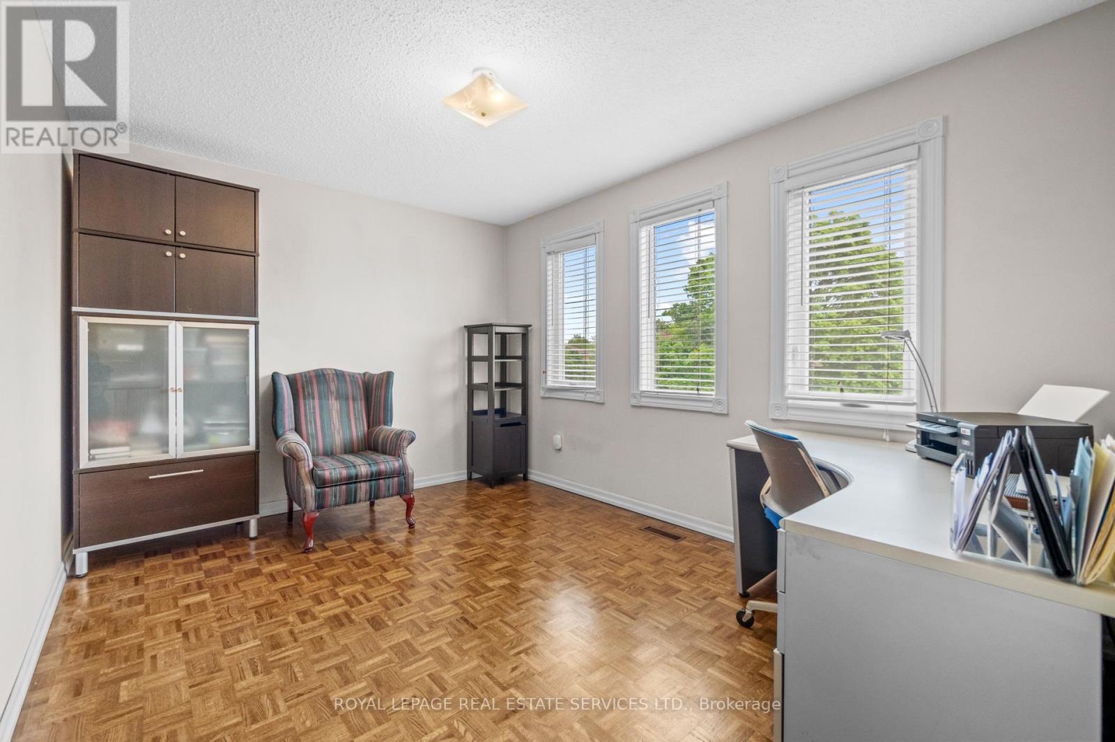 












40 CANMORE BOULEVARD

,
Toronto,




Ontario
M1C3W2

