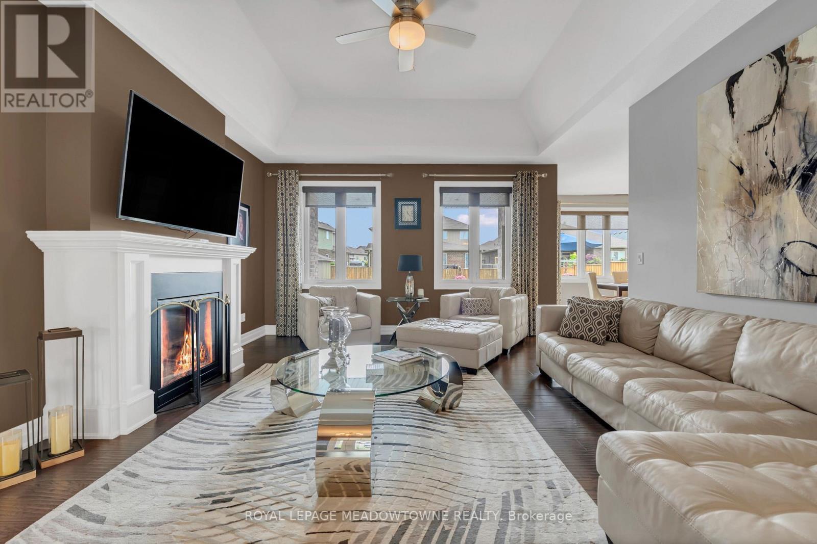 












308 CREEKSIDE DRIVE

,
Welland,




Ontario
L3C0B6

