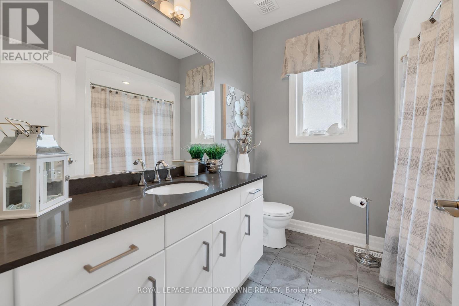 












308 CREEKSIDE DRIVE

,
Welland,




Ontario
L3C0B6

