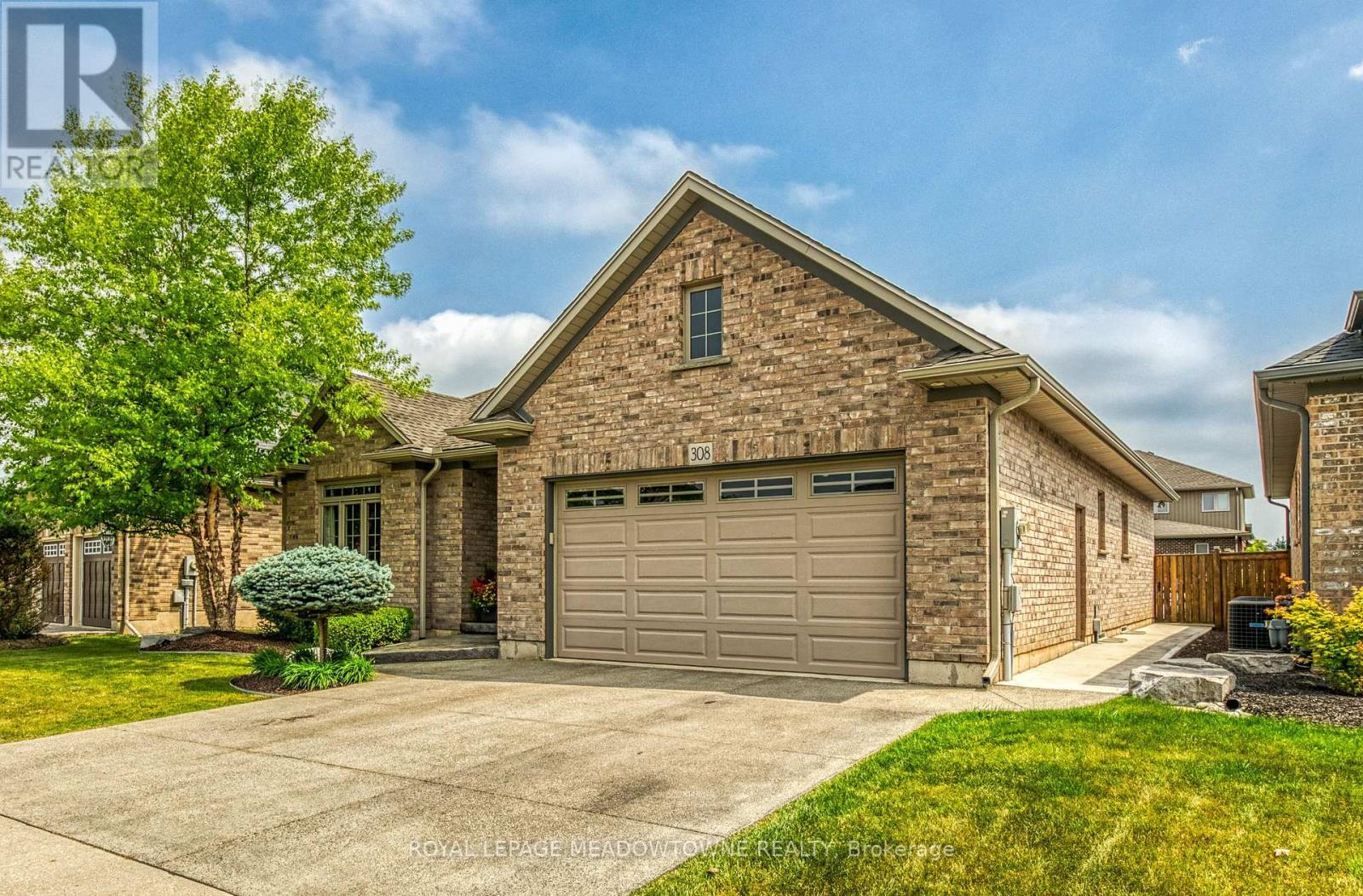 












308 CREEKSIDE DRIVE

,
Welland,




Ontario
L3C0B6

