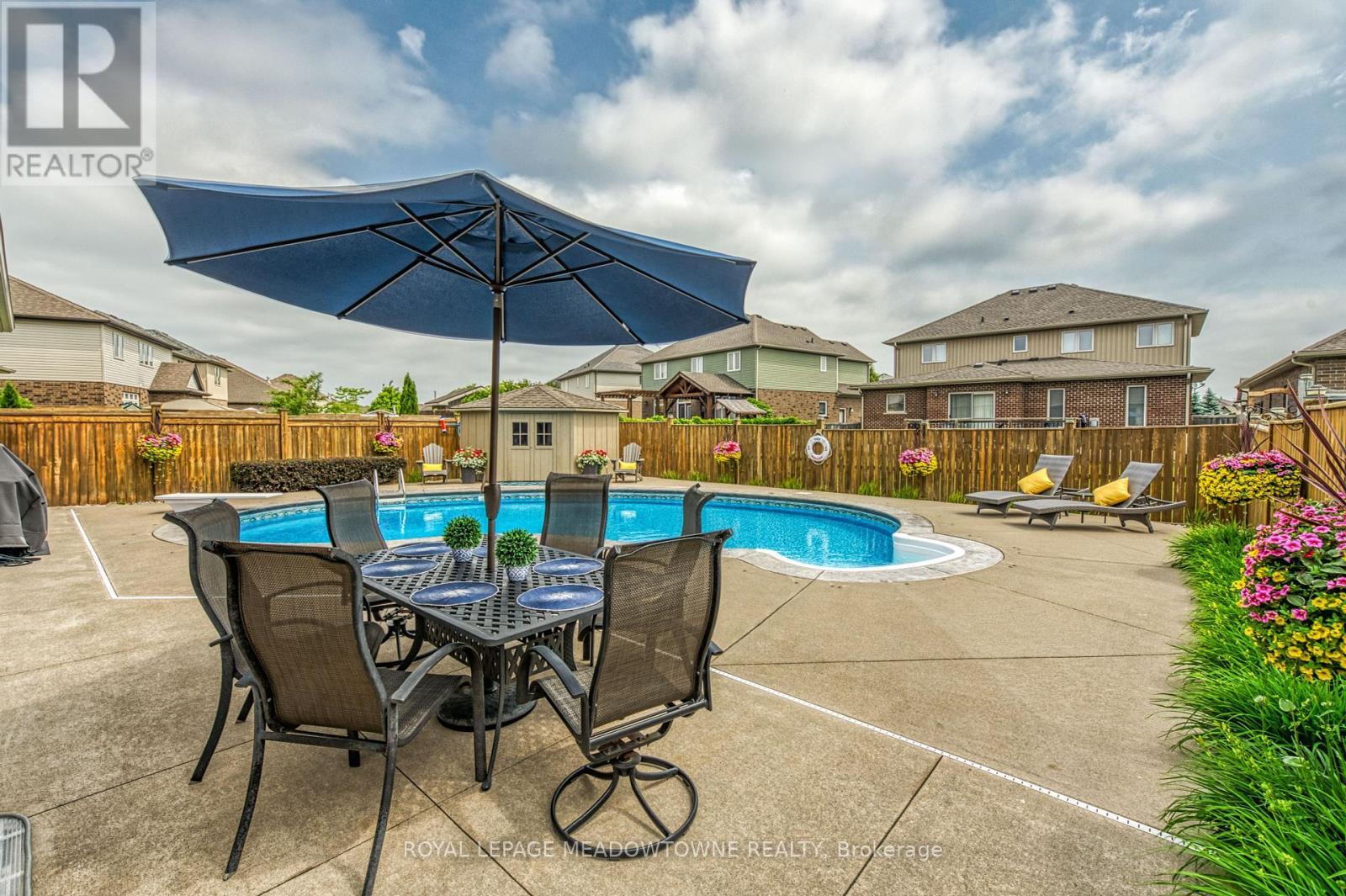 












308 CREEKSIDE DRIVE

,
Welland,




Ontario
L3C0B6


