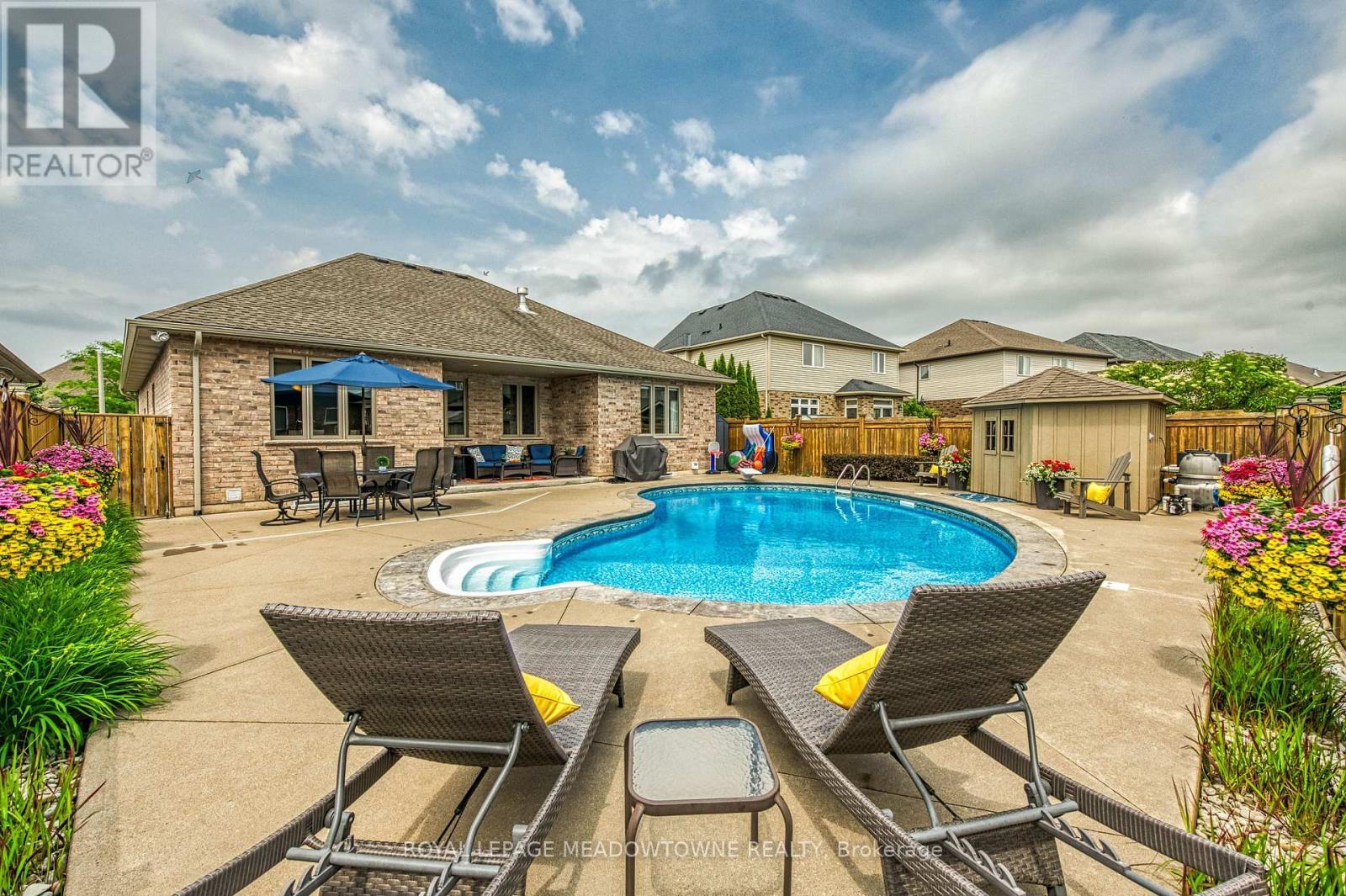 












308 CREEKSIDE DRIVE

,
Welland,




Ontario
L3C0B6

