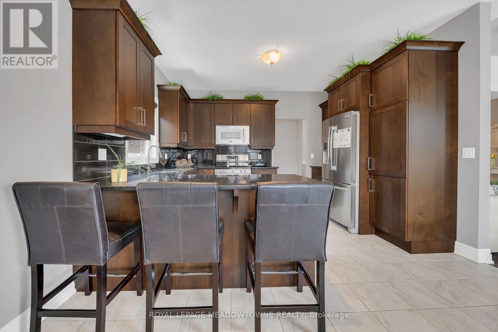 












308 CREEKSIDE DRIVE

,
Welland,




Ontario
L3C0B6

