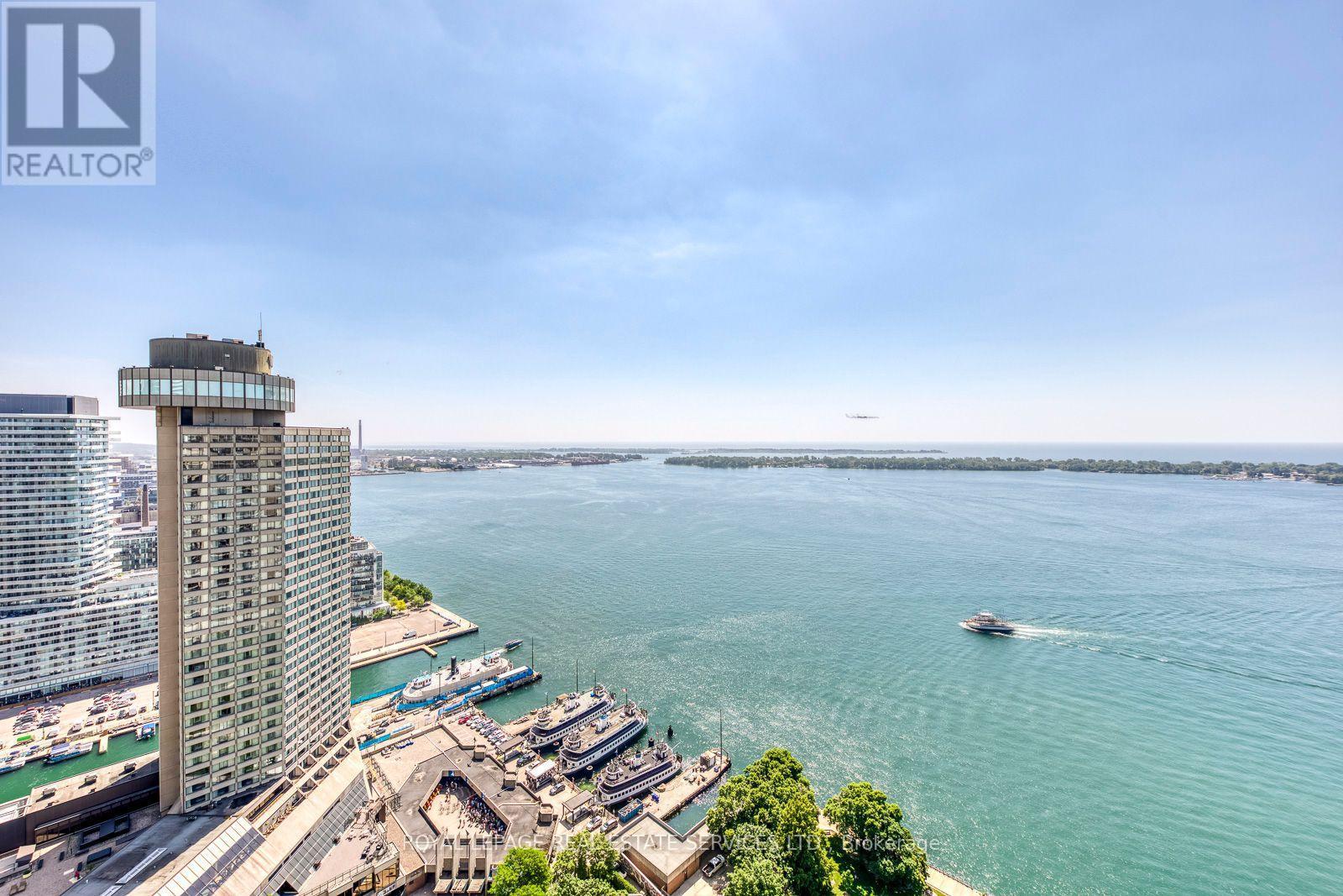 












1032 - 33 HARBOUR SQUARE SE

,
Toronto,




Ontario
M5J2G2

