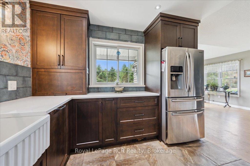 












392492 SOUTHGATE SDRD 39 SIDE ROAD

,
Southgate,




Ontario
N0G2A0

