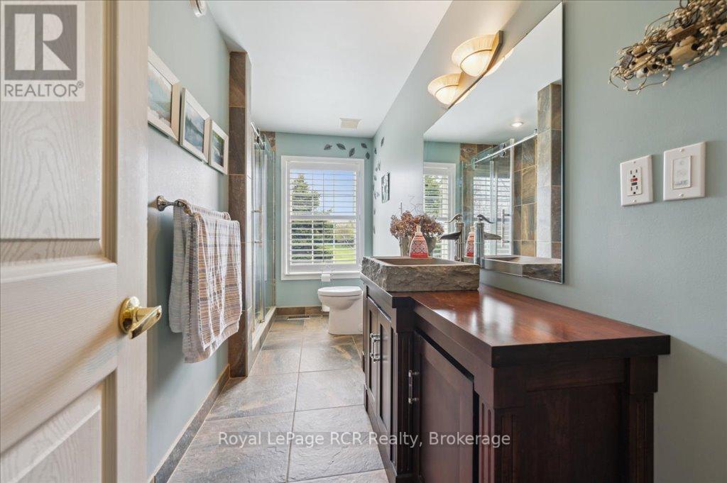 












392492 SOUTHGATE SDRD 39 SIDE ROAD

,
Southgate,




Ontario
N0G2A0

