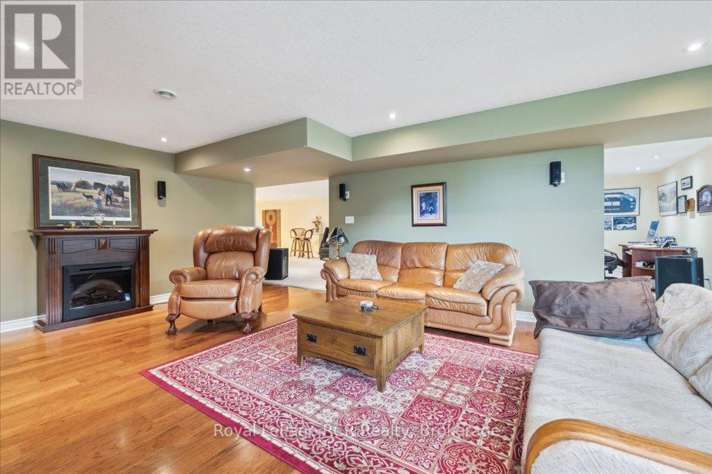 












392492 SOUTHGATE SDRD 39 SIDE ROAD

,
Southgate,




Ontario
N0G2A0

