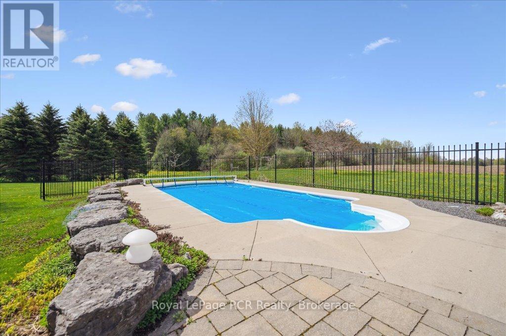 












392492 SOUTHGATE SDRD 39 SIDE ROAD

,
Southgate,




Ontario
N0G2A0

