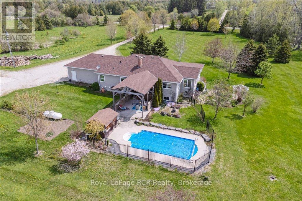 












392492 SOUTHGATE SDRD 39 SIDE ROAD

,
Southgate,




Ontario
N0G2A0

