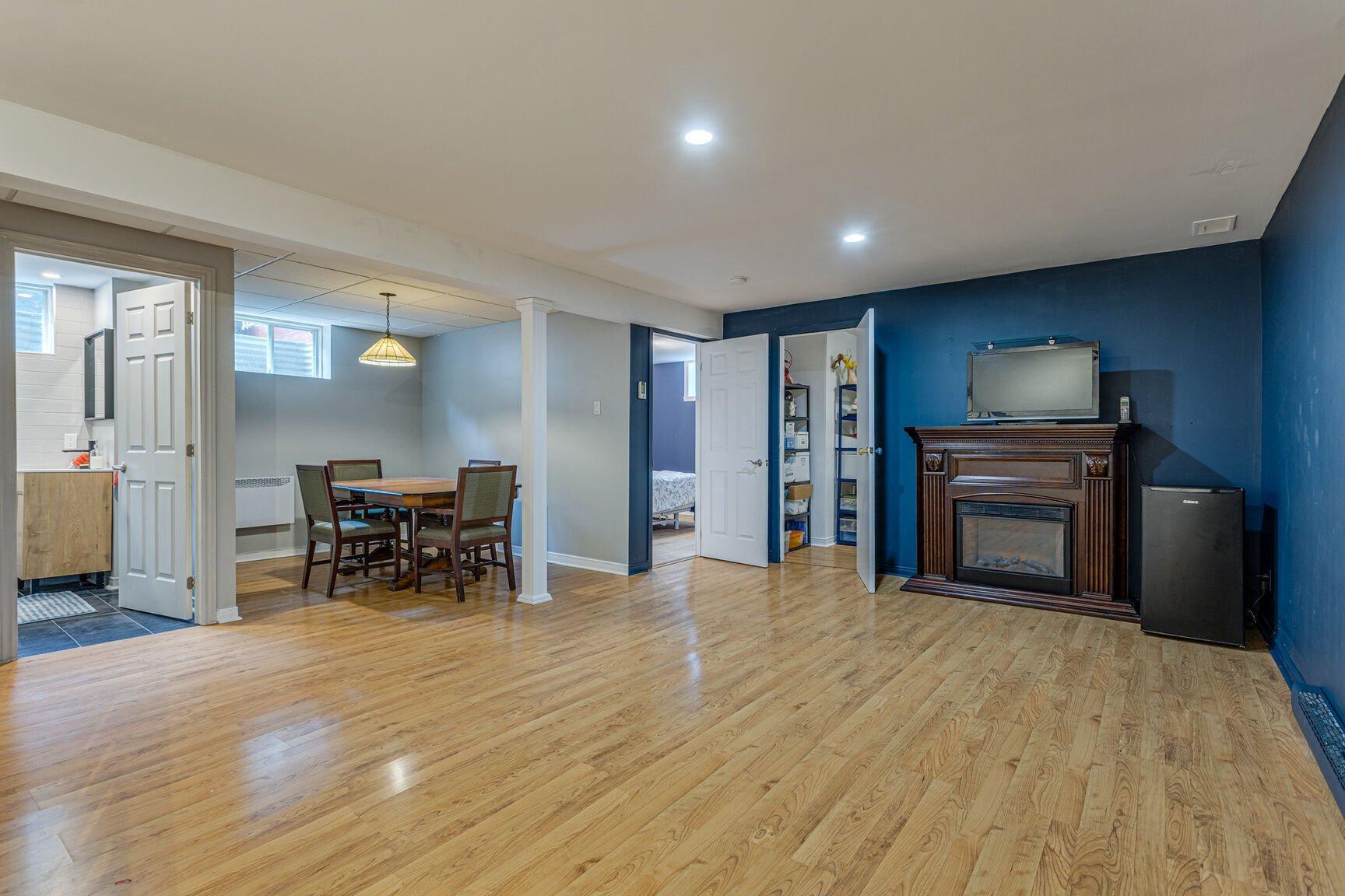 









4968


Rue Trépanier

,
Montréal (Pierrefonds-Roxboro),




QC
H9K1J2

