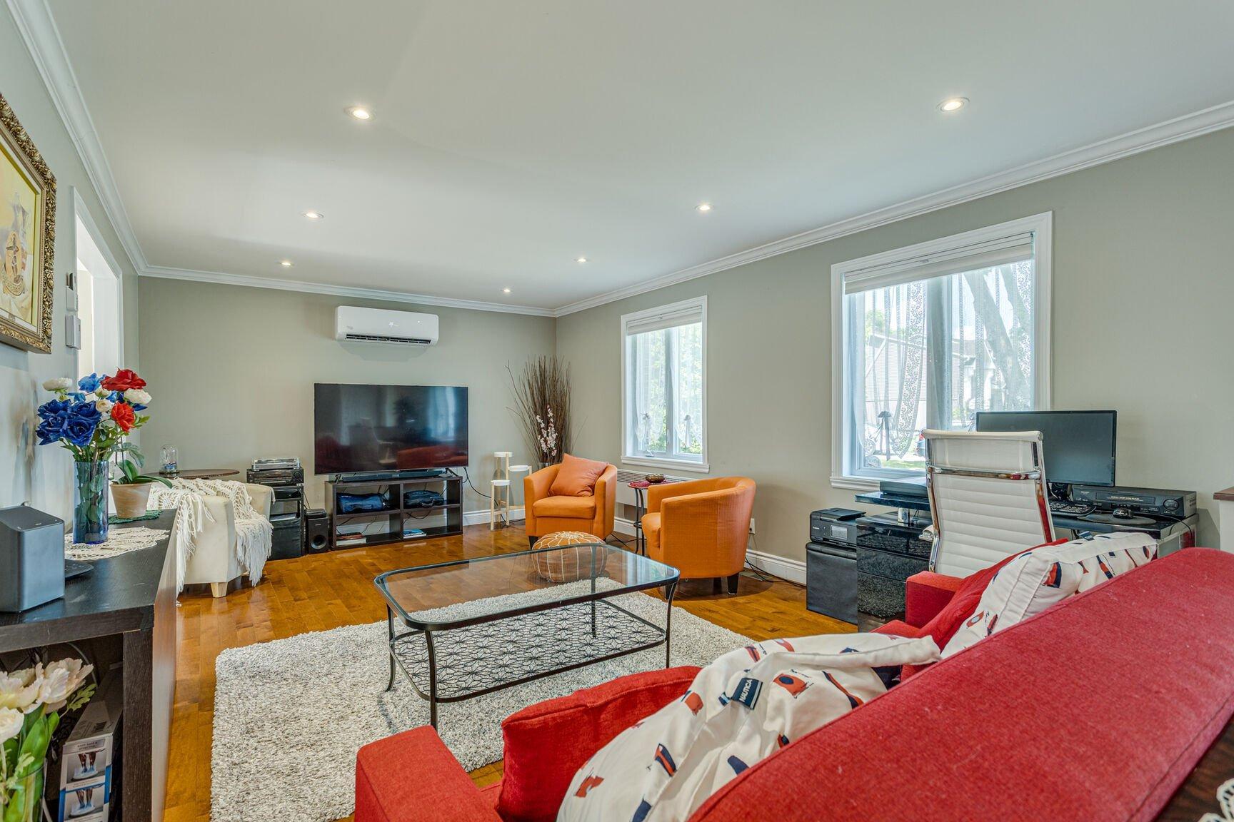 









4968


Rue Trépanier

,
Montréal (Pierrefonds-Roxboro),




QC
H9K1J2

