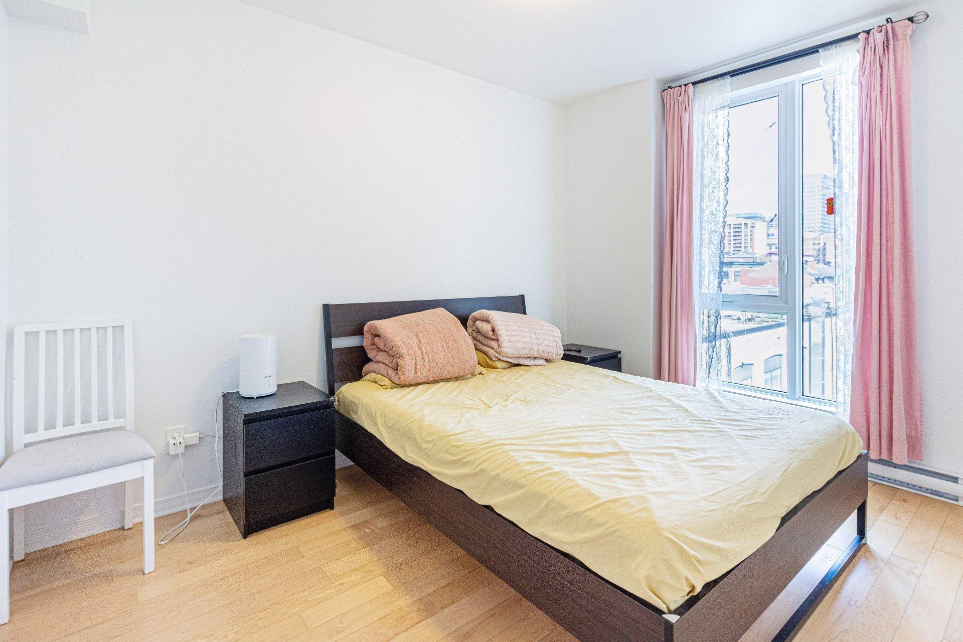 









1235


Rue Bishop

, 620,
Montréal (Ville-Marie),




QC
H3G2A6

