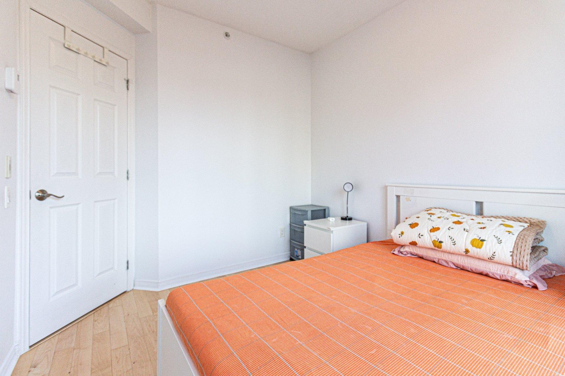 









1235


Rue Bishop

, 620,
Montréal (Ville-Marie),




QC
H3G2A6

