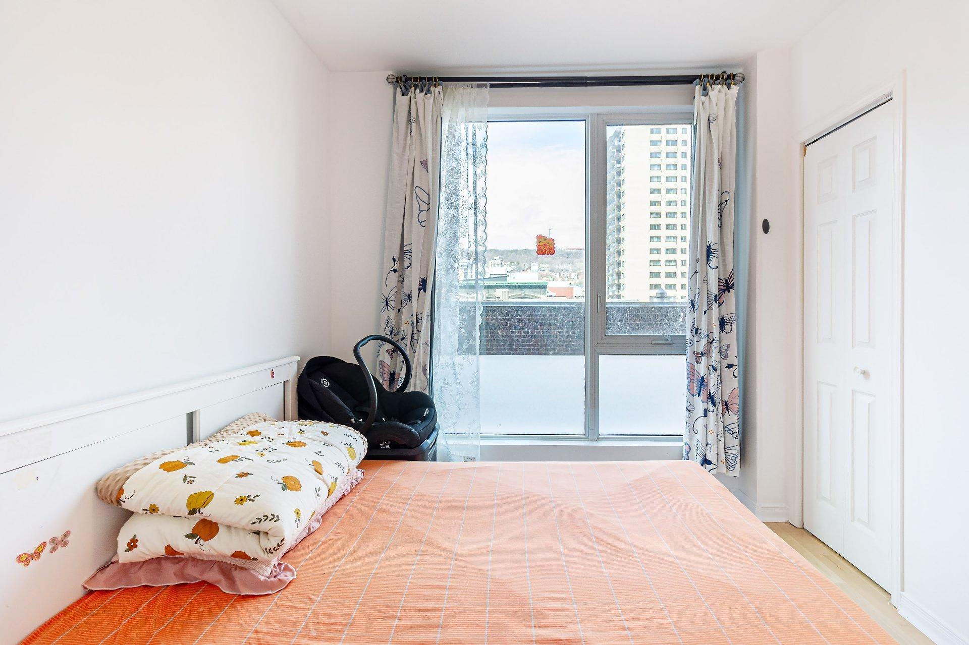 









1235


Rue Bishop

, 620,
Montréal (Ville-Marie),




QC
H3G2A6

