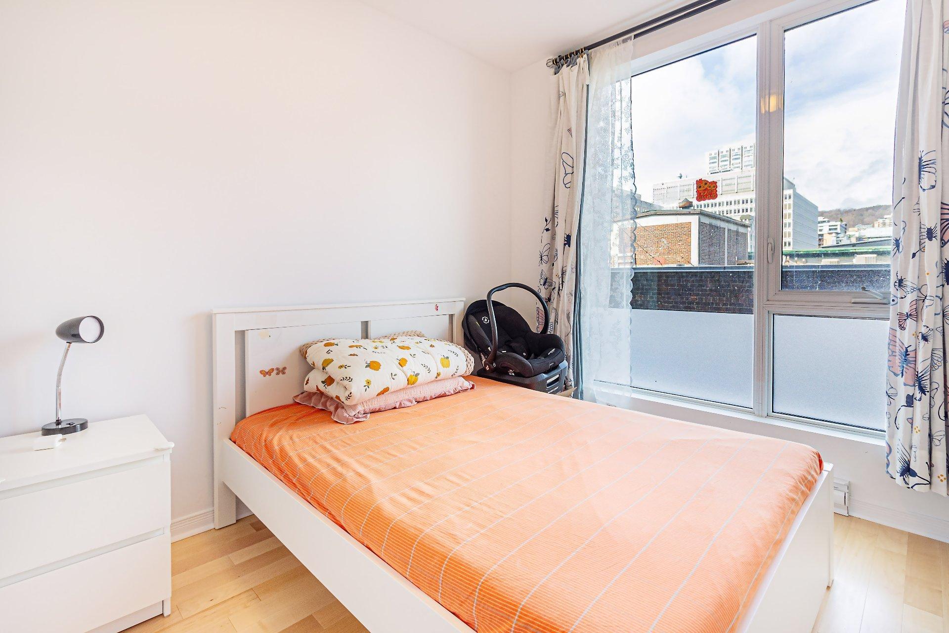 









1235


Rue Bishop

, 620,
Montréal (Ville-Marie),




QC
H3G2A6

