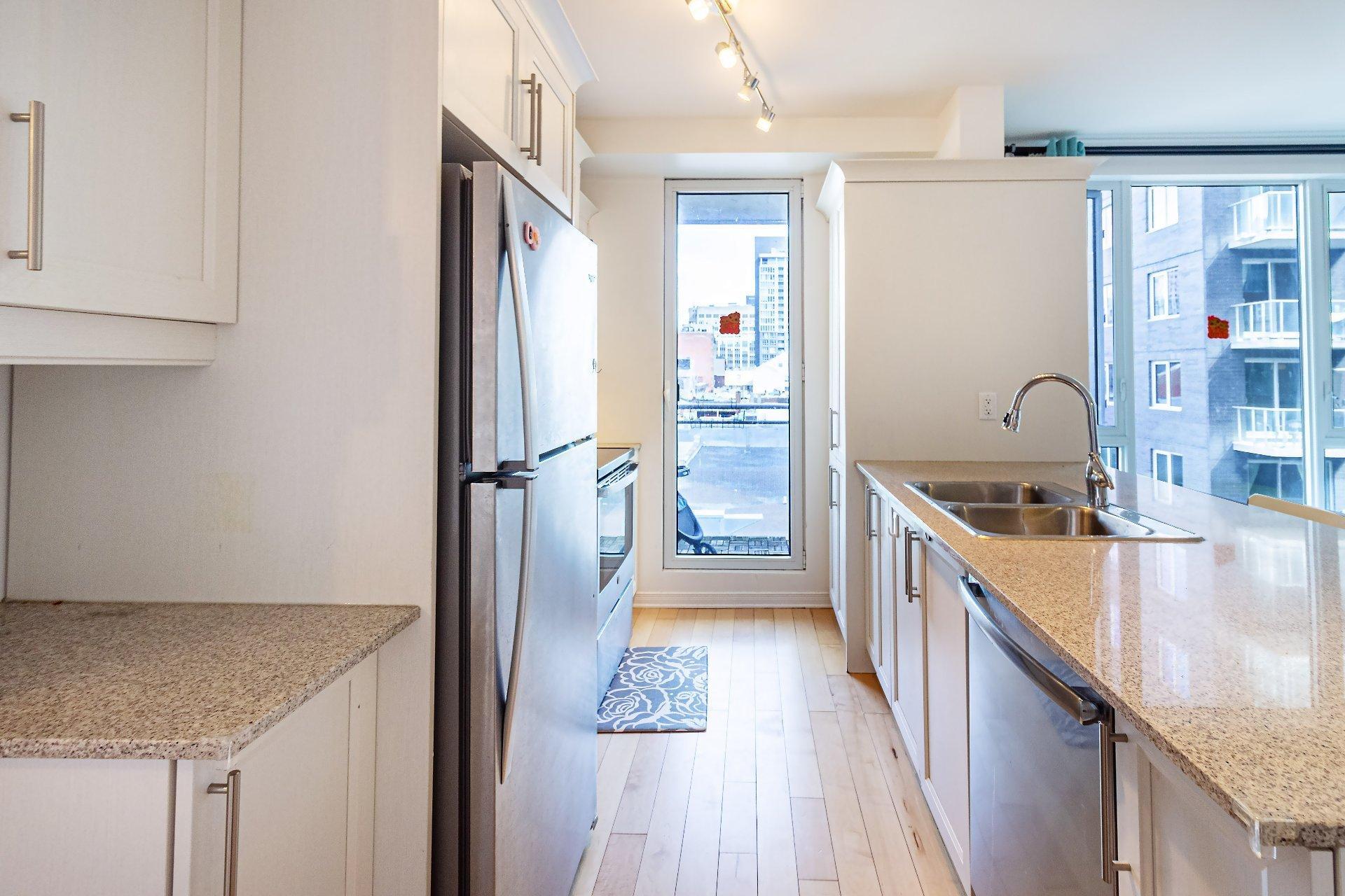 









1235


Rue Bishop

, 620,
Montréal (Ville-Marie),




QC
H3G2A6

