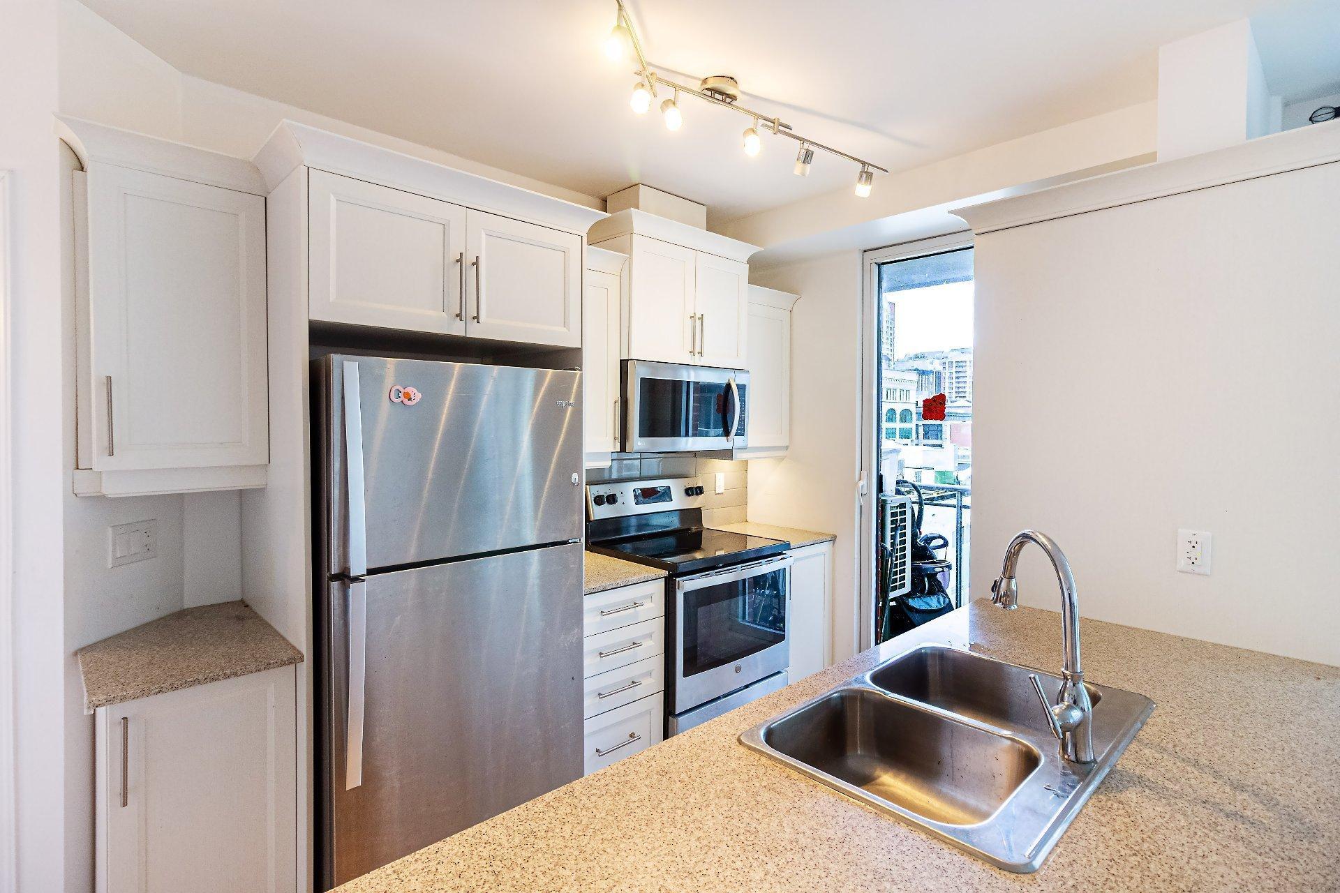 









1235


Rue Bishop

, 620,
Montréal (Ville-Marie),




QC
H3G2A6

