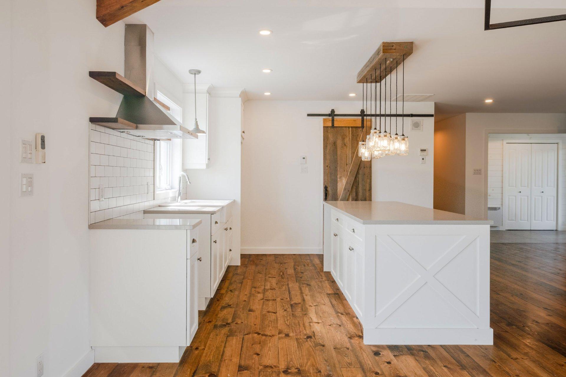 









10


Rue de la Vallée

,
Waterloo,




QC
J0E2N0

