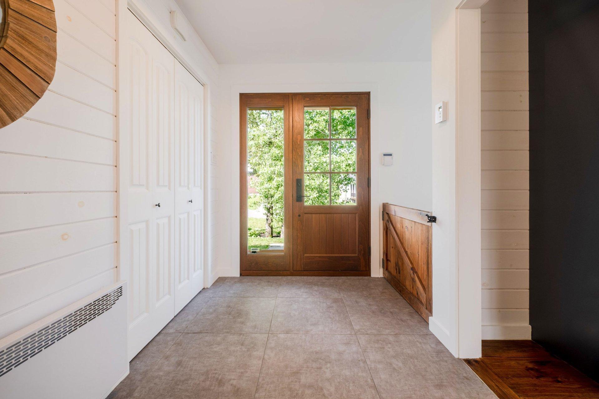 









10


Rue de la Vallée

,
Waterloo,




QC
J0E2N0

