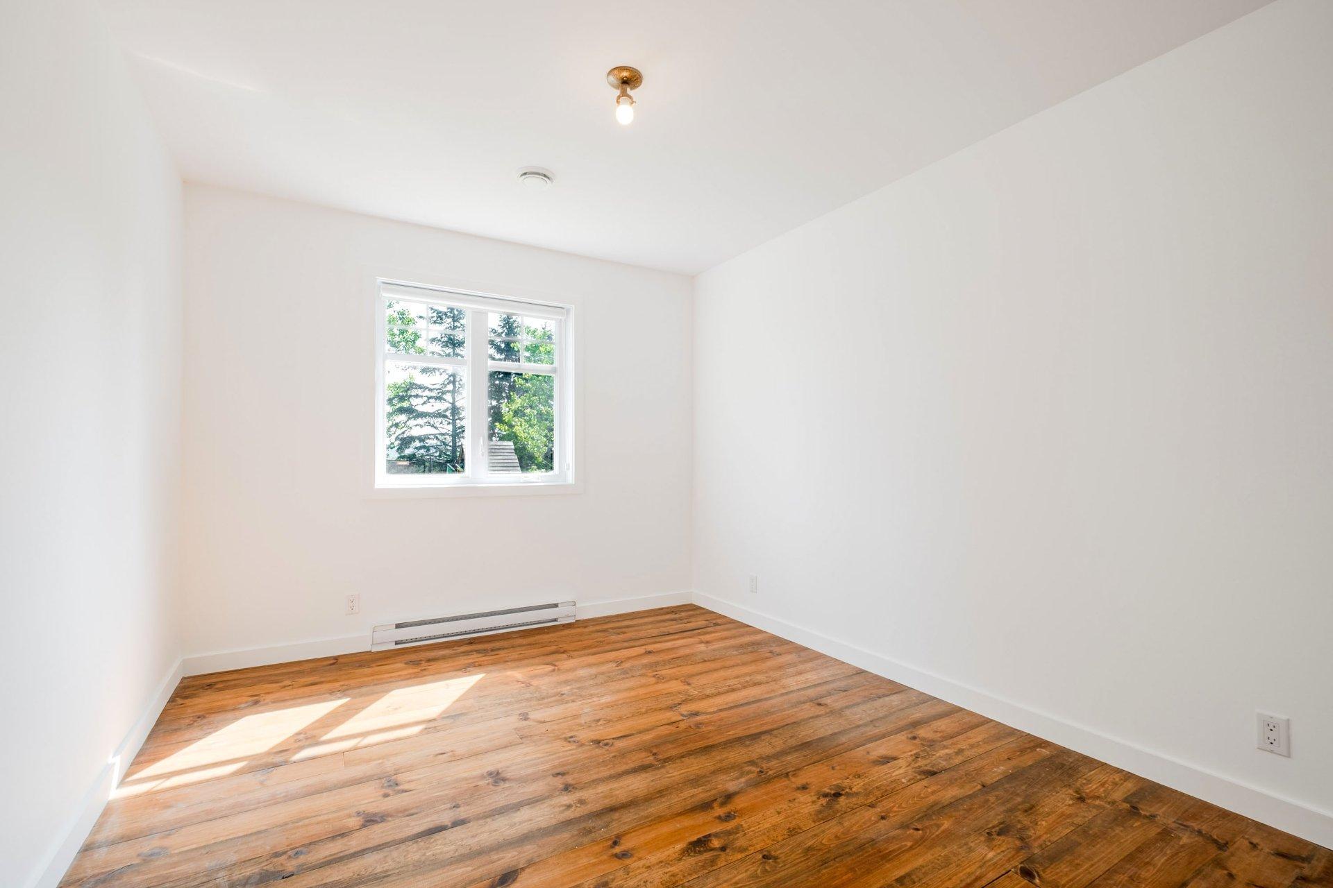









10


Rue de la Vallée

,
Waterloo,




QC
J0E2N0

