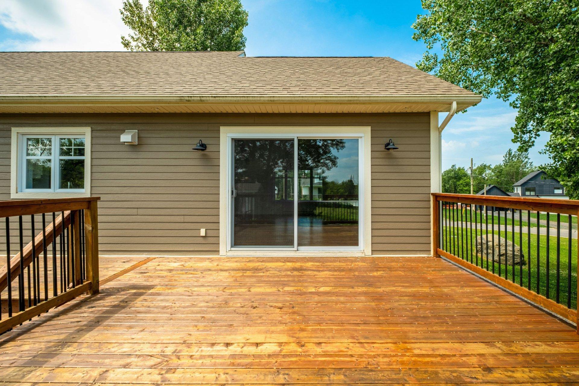 









10


Rue de la Vallée

,
Waterloo,




QC
J0E2N0

