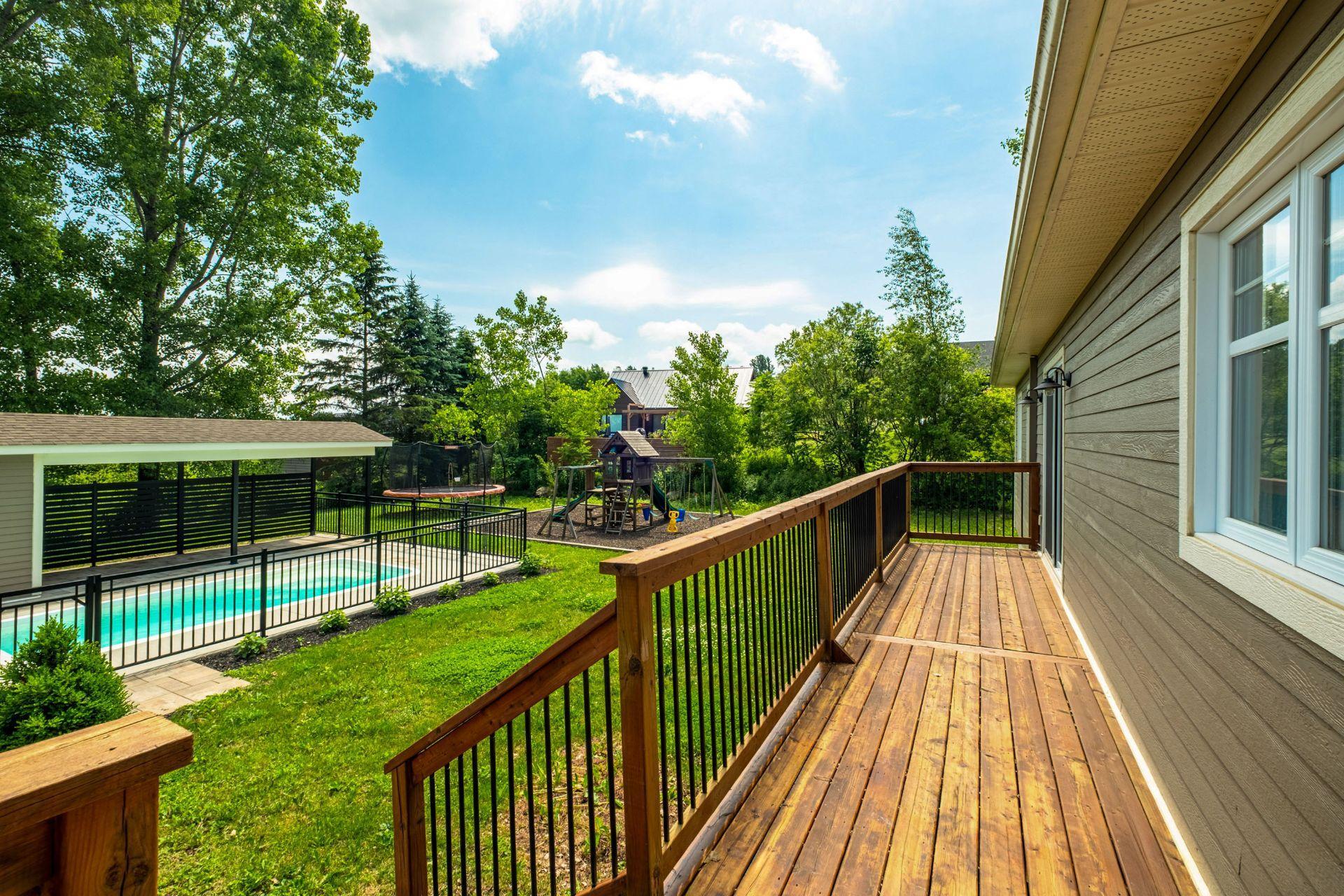 









10


Rue de la Vallée

,
Waterloo,




QC
J0E2N0

