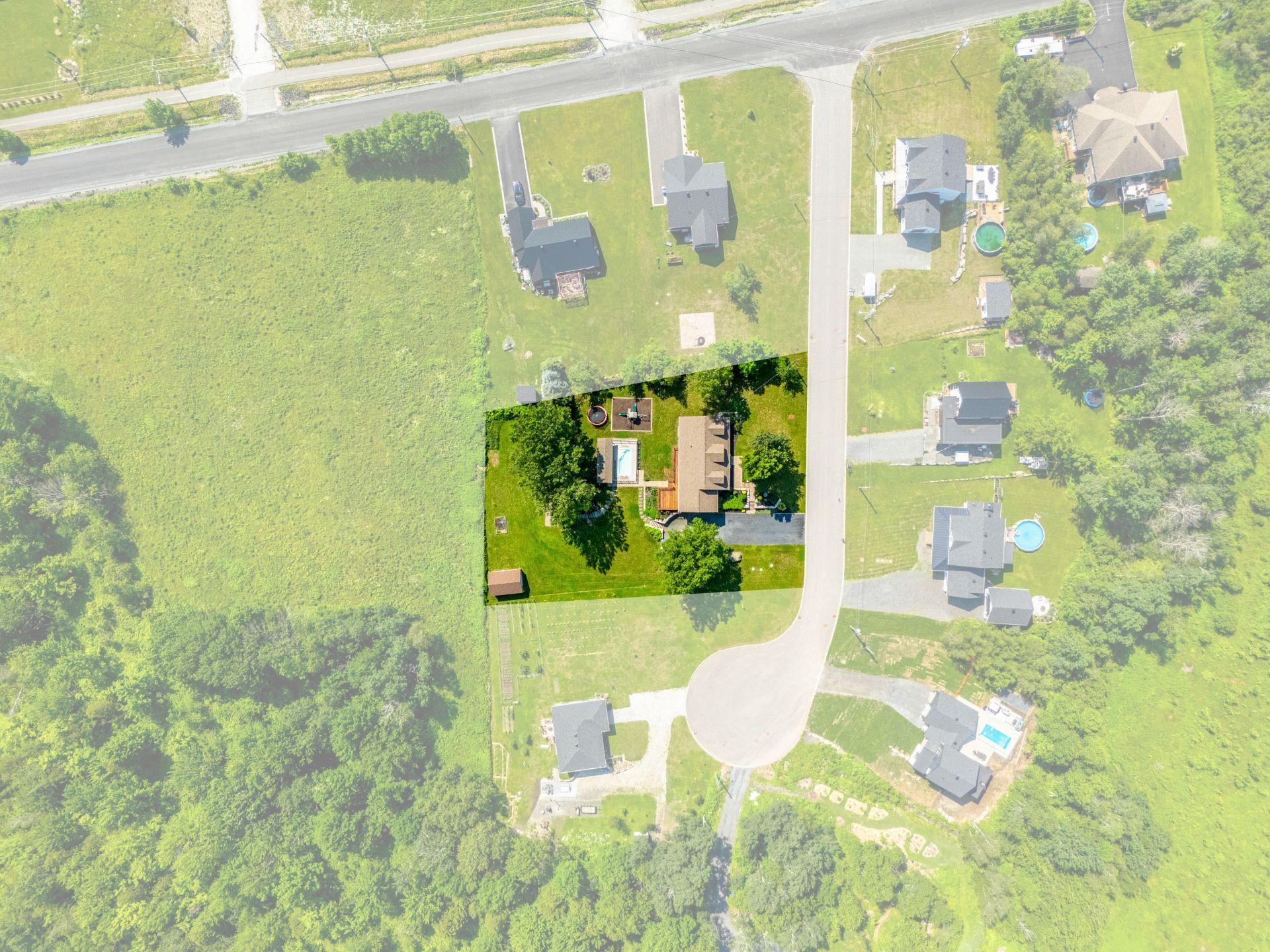 









10


Rue de la Vallée

,
Waterloo,




QC
J0E2N0

